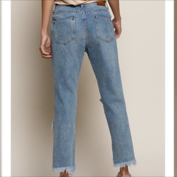 💃🏻Brooklyn Boyfriend Distreesed Jeans - Picture 7 of 10